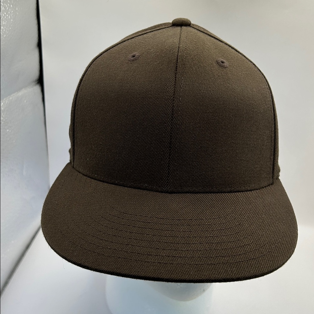 Classic Brown Men's Hat - Picture 12 of 13